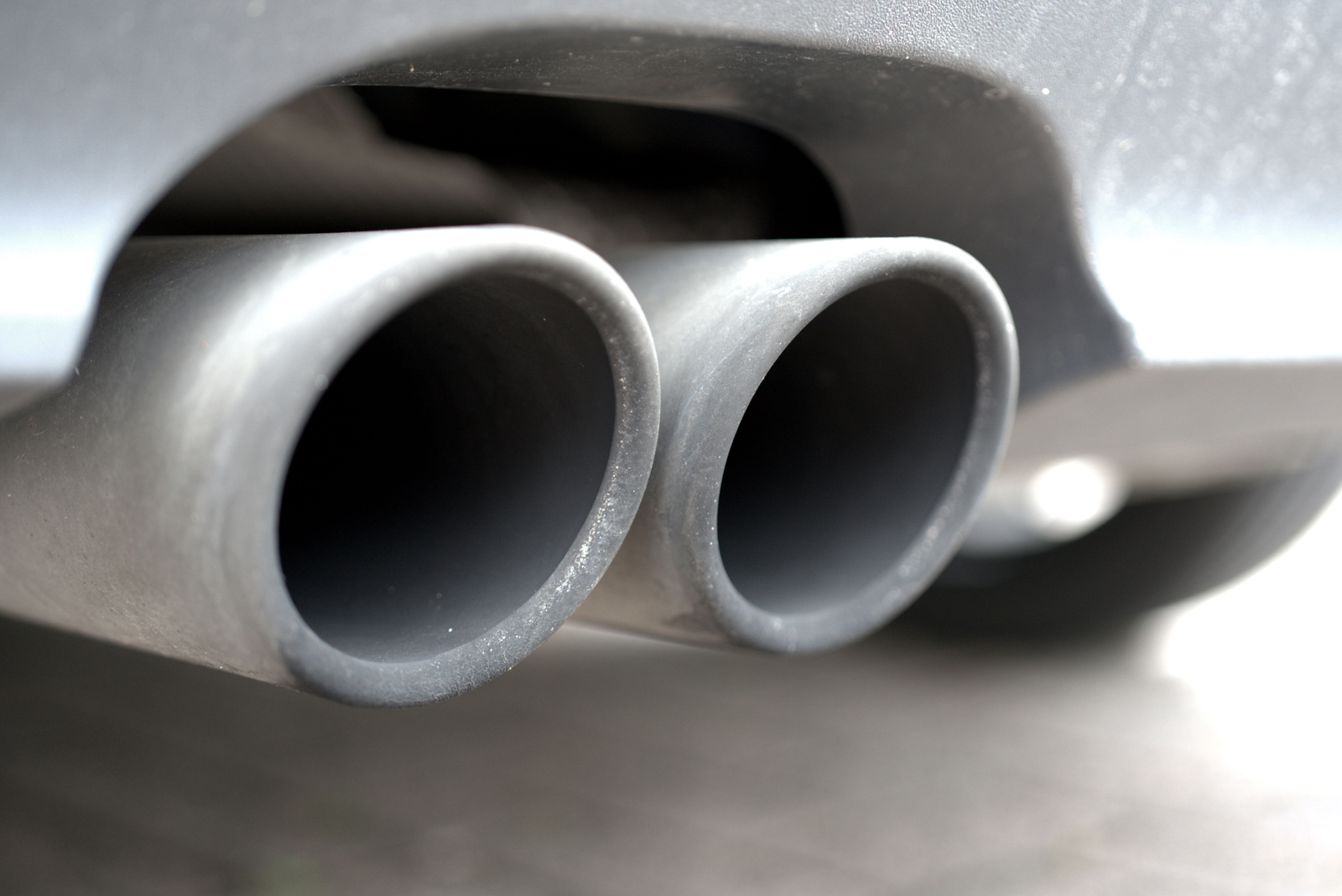 The tipo of an exhaust pipe on a motor vehicle